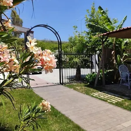 Nostalgia World Boutique Hotel 3*
