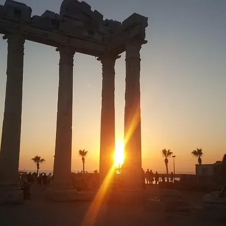 Nostalgia World Hotel Kızılot