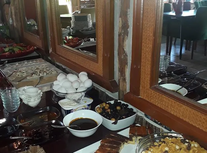 호텔 Nostalgia World Kızılot