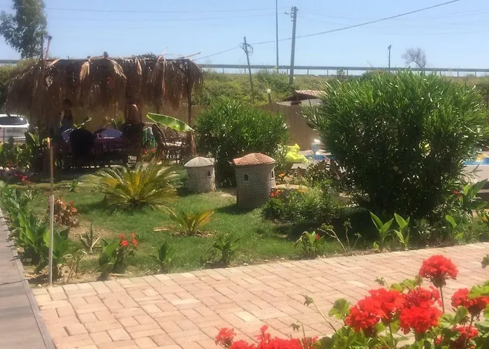 Nostalgia World 호텔 Kızılot