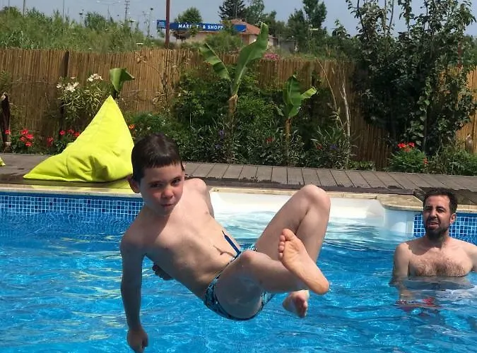 Nostalgia World 3* Kızılot